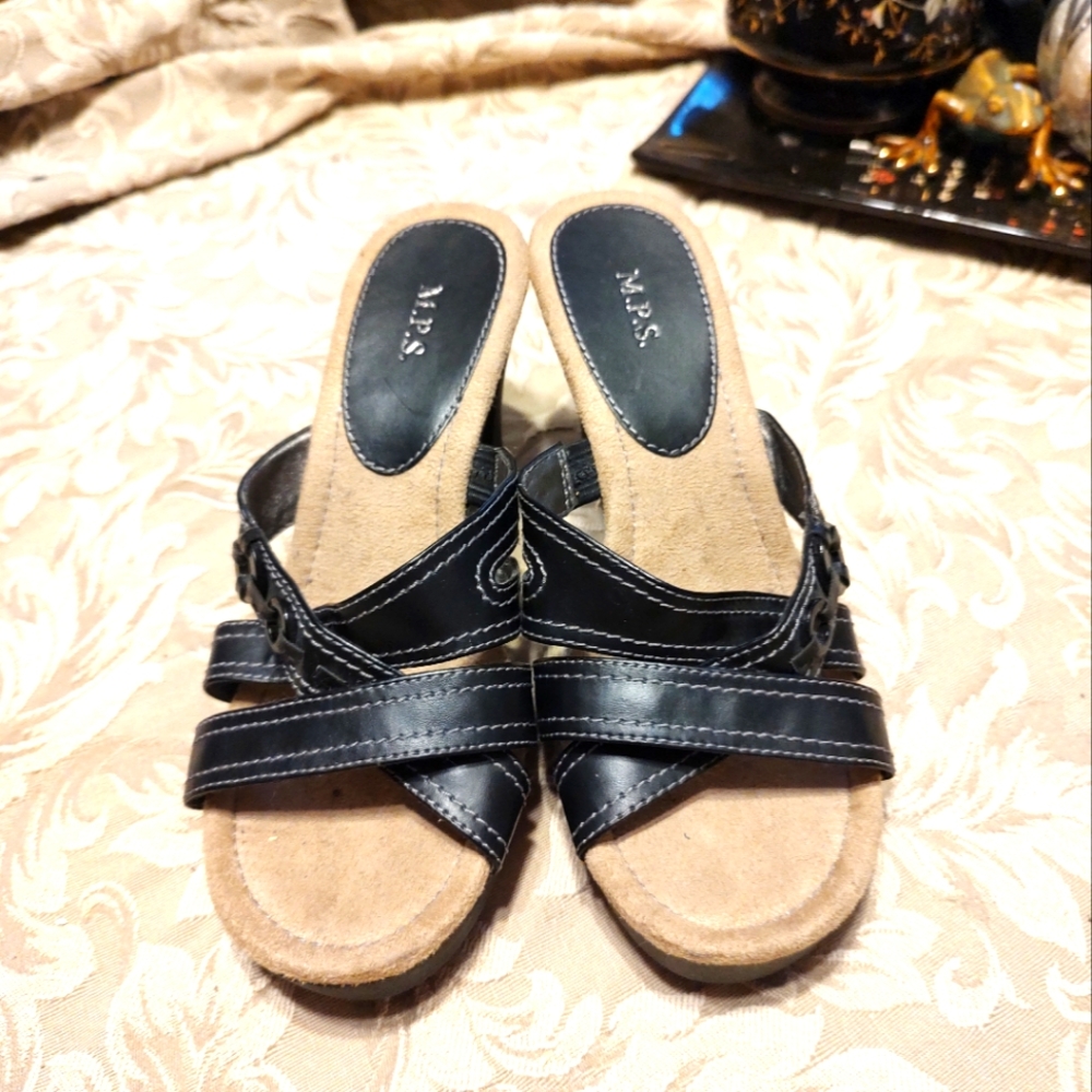 🖤(Reduced) Adorable Vtg Deadstock Black & Tan Strappy Slide Buckle Heels - 7.5M - Picture 8 of 16